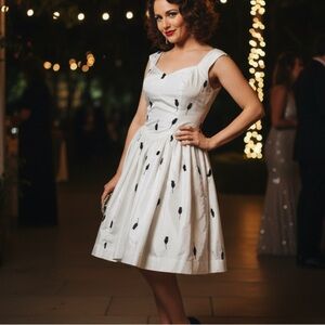 Vintage‎ 1950s Style White Dress Black Floral Tulip Print Pinup Retro Cocktail